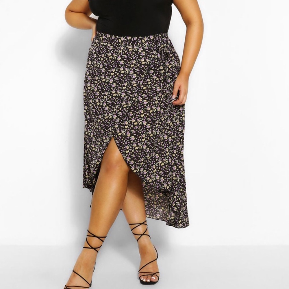 BOOHOO Black Floral Wrap Skirt (new with tag)